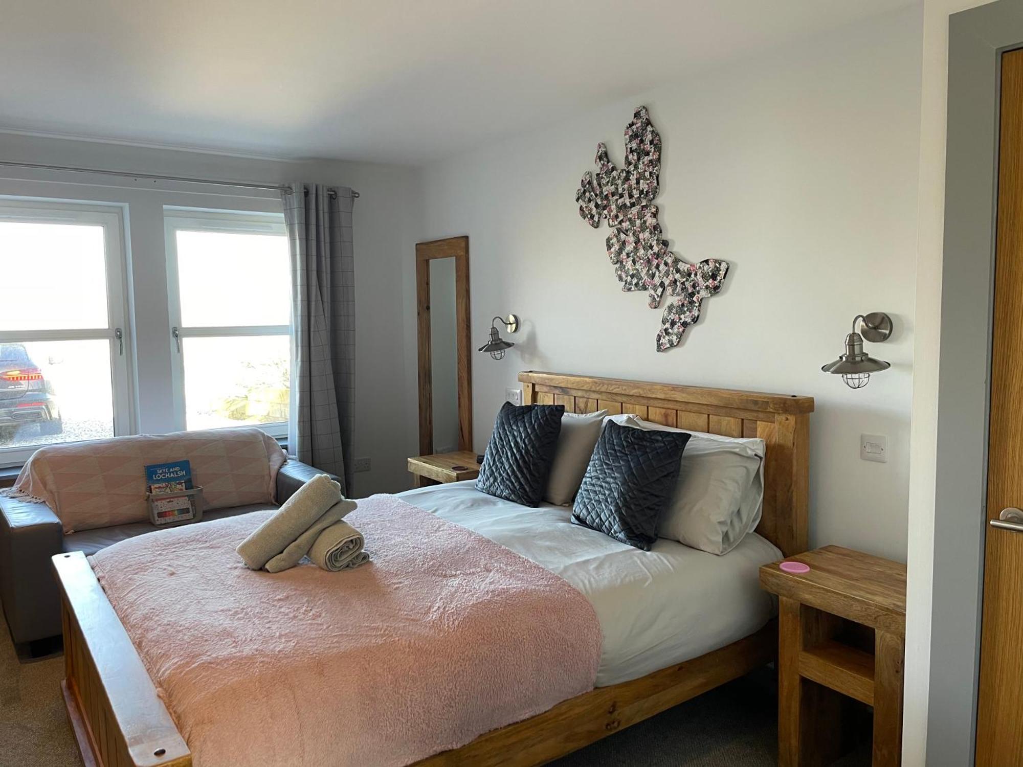 The Bridge B&B Kilmaluag ภายนอก รูปภาพ
