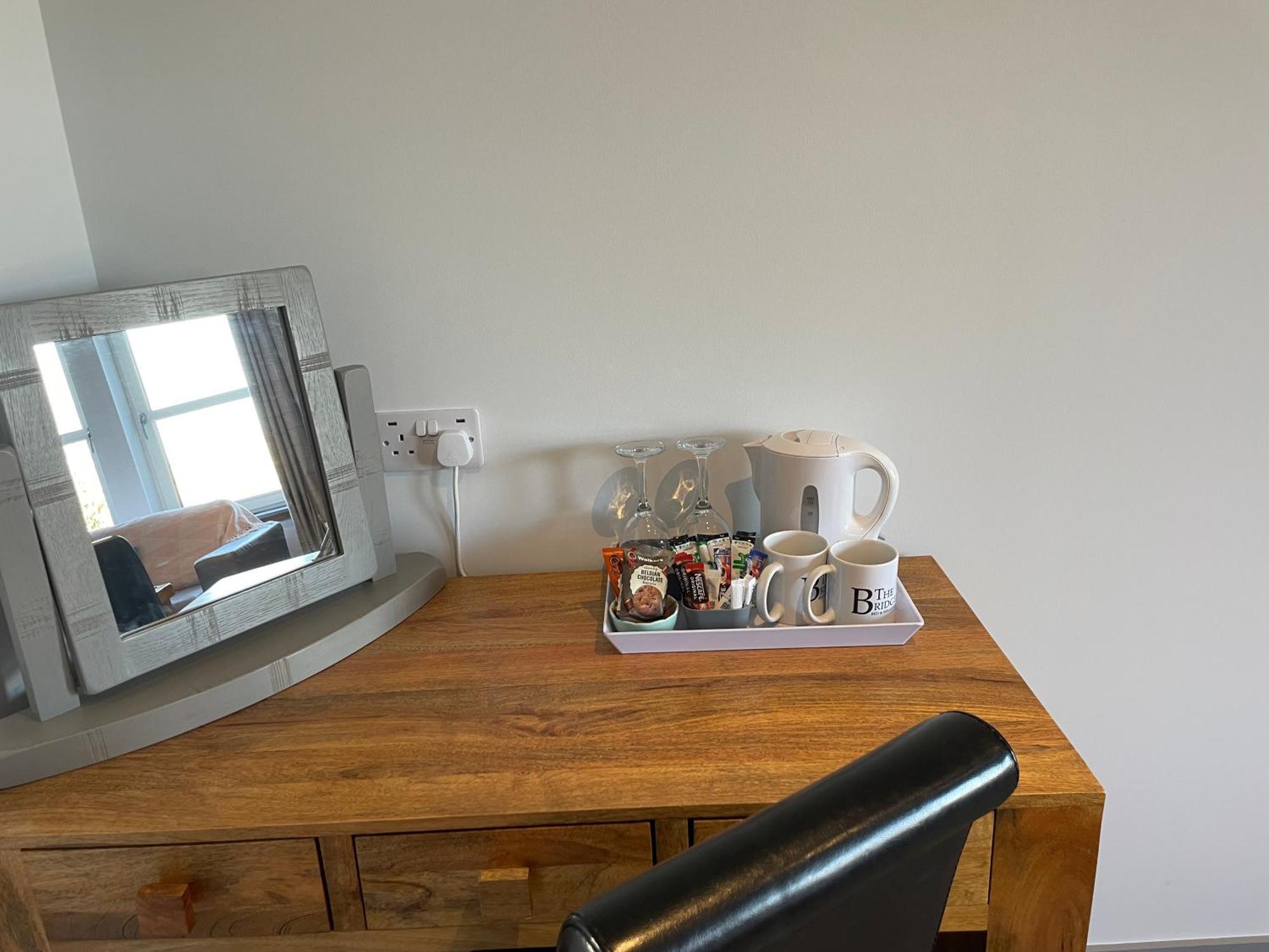 The Bridge B&B Kilmaluag ภายนอก รูปภาพ